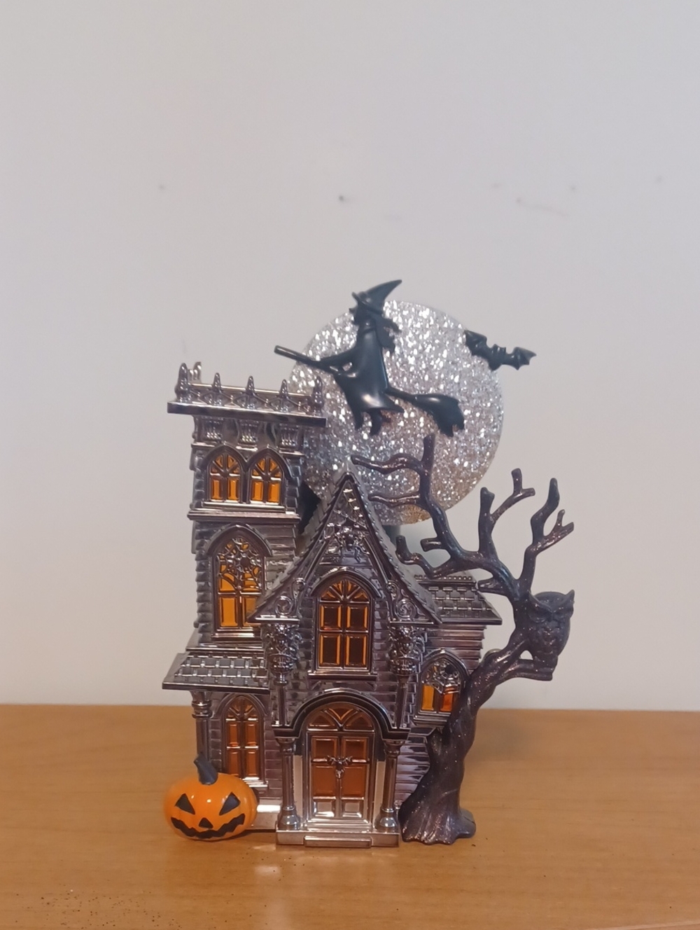Bath & Body Works Haunted House Halloween Nightlight Wallflower Plug